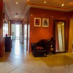 아파트 Penthouse Retreat *