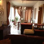 아파트 Penthouse Retreat *