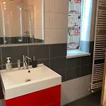 Penthouse Retreat 아파트 *